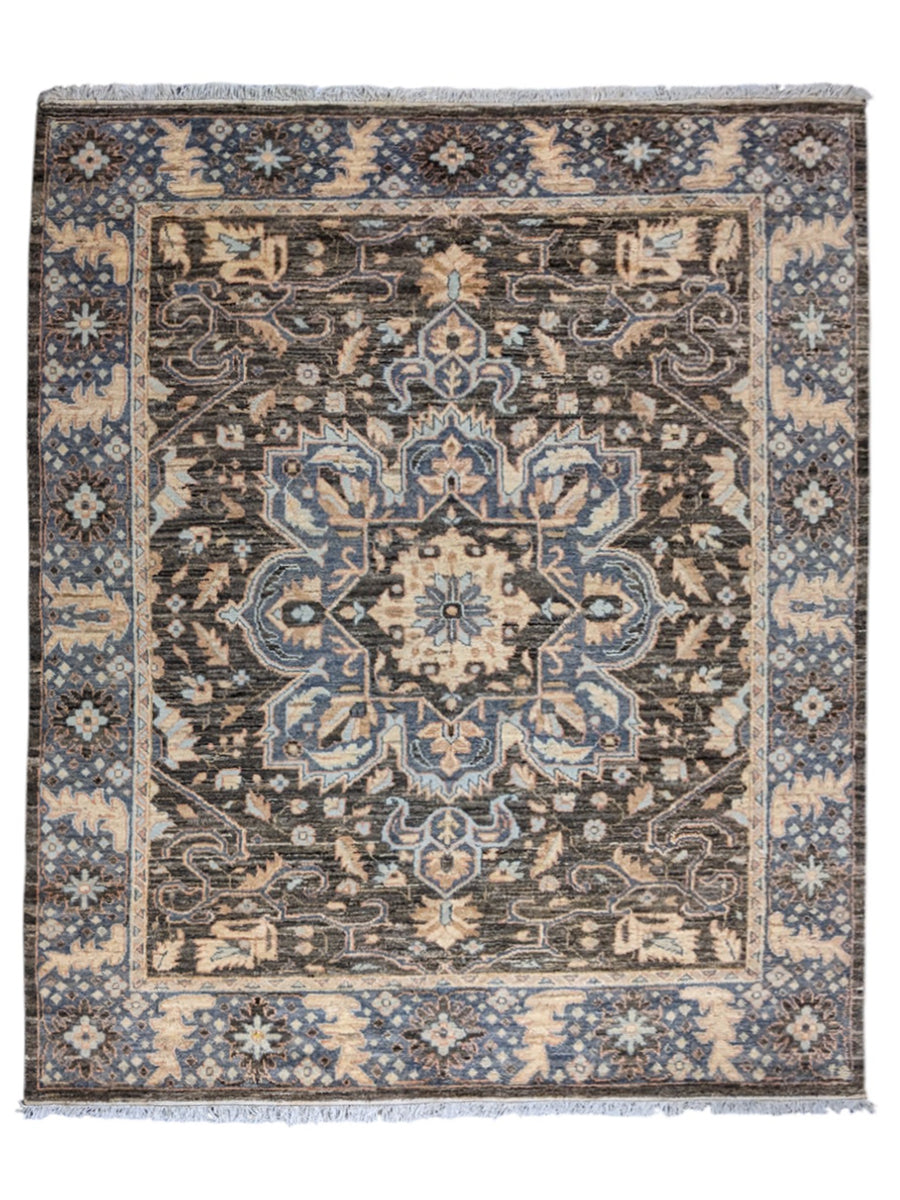 Wrealm Hand Knotted Rug - Size: 314 x 247 cm