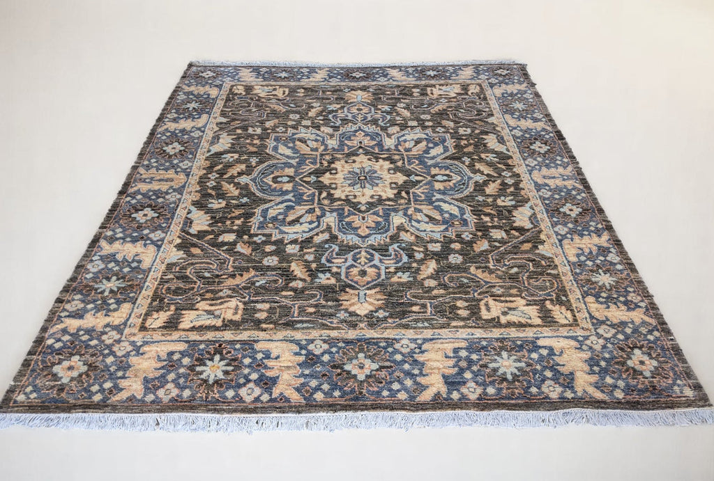 Wrealm Hand Knotted Rug - Size: 314 x 247 cm